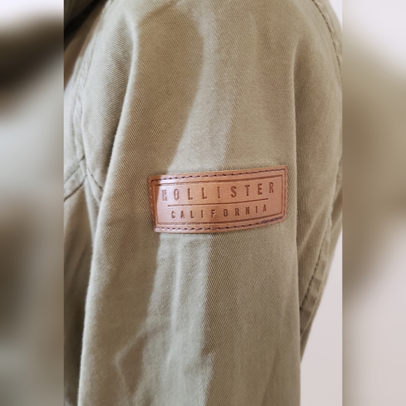 Hollister Ladies XS Olive Jacket gently used - Picture 8 of 11